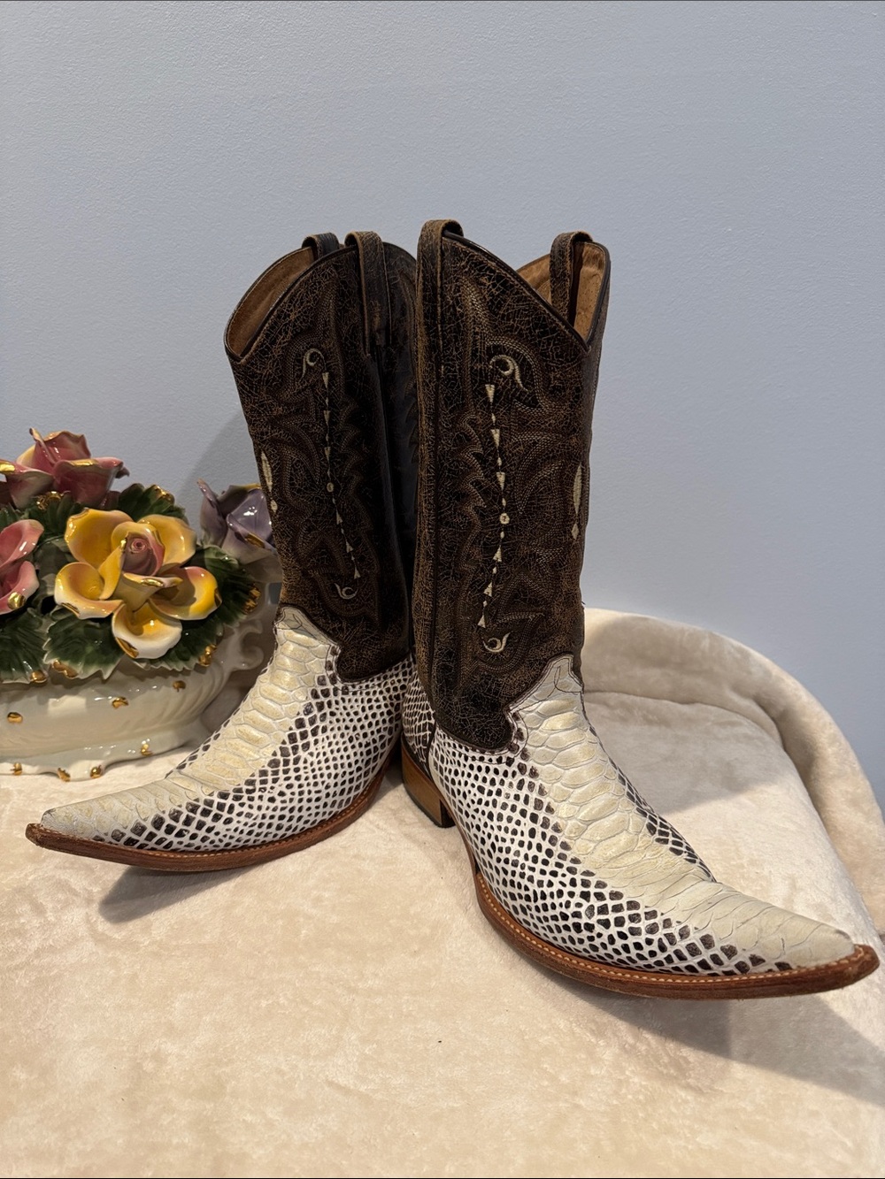 Forastero Men’s Genuine Python Snake Skin Western Cowboy Boots – Size 10